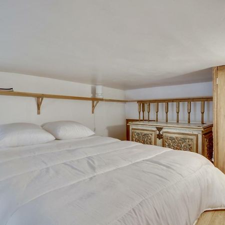 3 People - Place Des Vosges Paris By Weekome المظهر الخارجي الصورة
